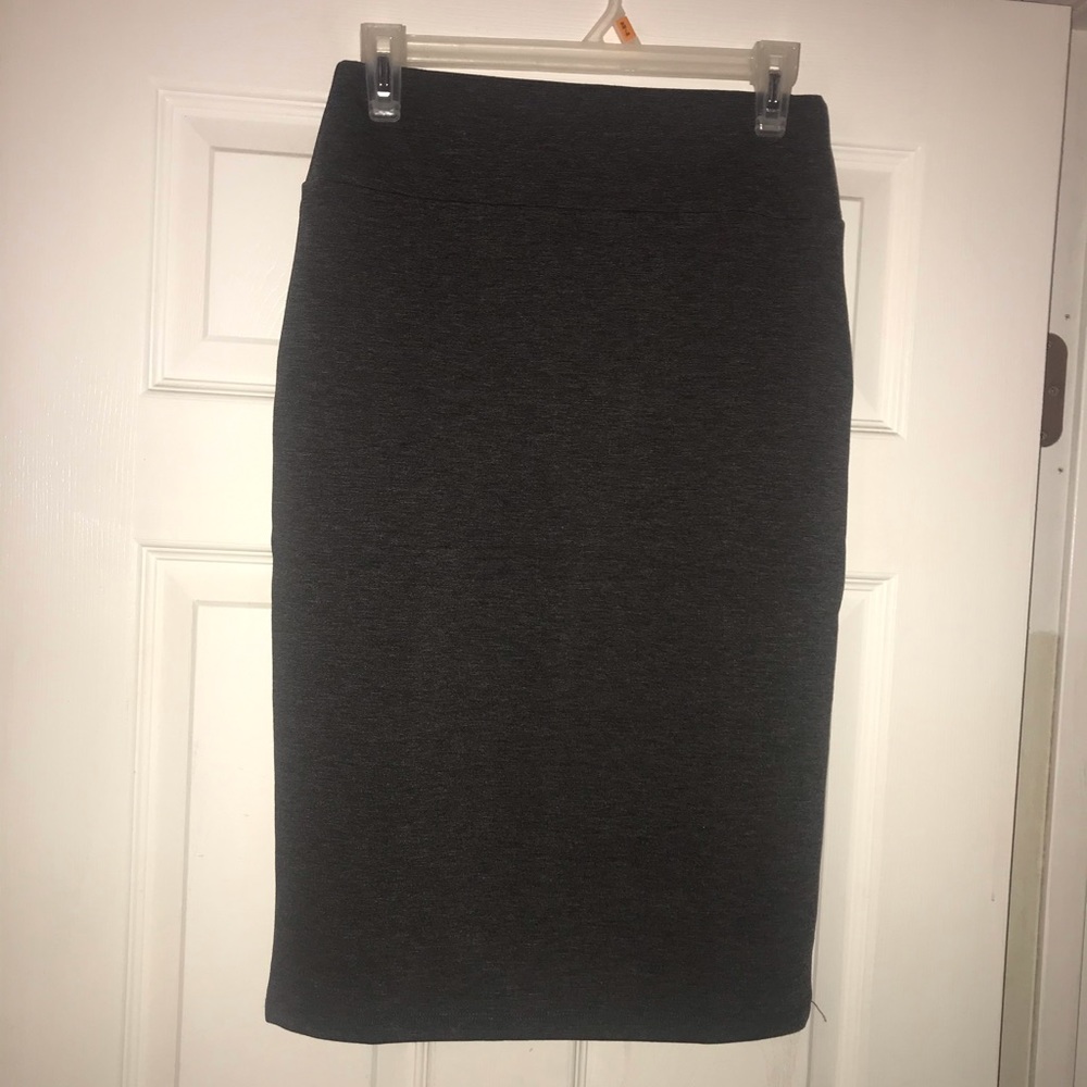 Long pencil skirt